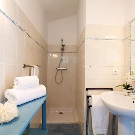 Pinarello House Vila